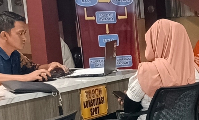 Cekcok Usai Pergoki Suami dengan Wanita Lain, IRT Palembang Lapor Polisi