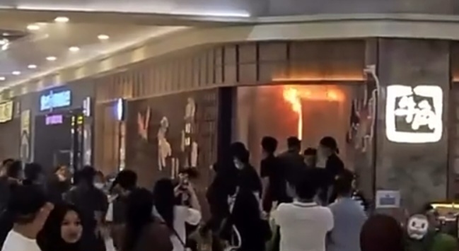 Kebakaran Restoran Jepang di PIM Palembang Picu Kepanikan, Pengunjung Berhamburan Keluar