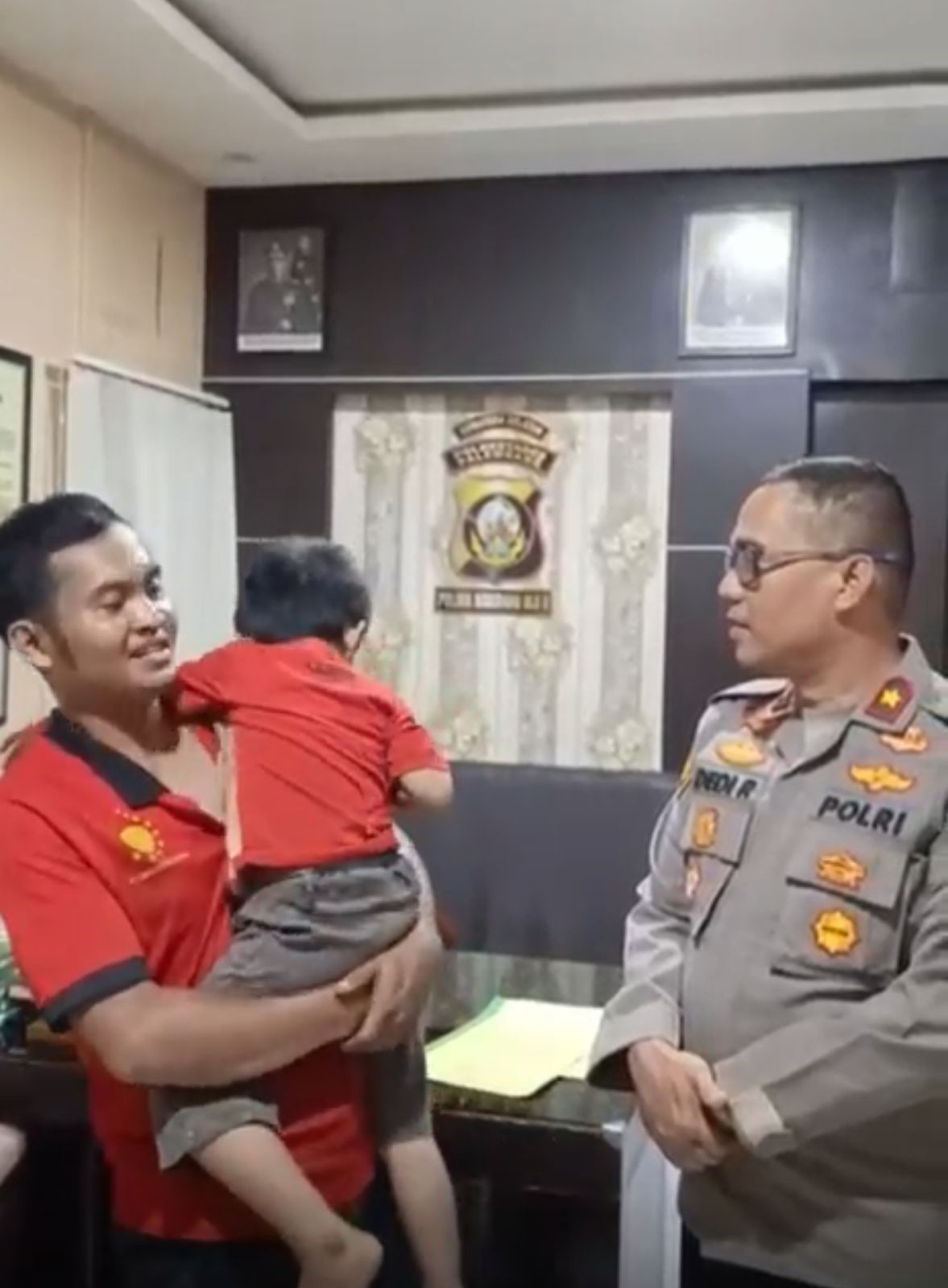 Bocah 5 Tahun yang Hilang di Palembang Akhirnya Bertemu Orang Tua, Polisi Temani Bermain hingga Dijemput