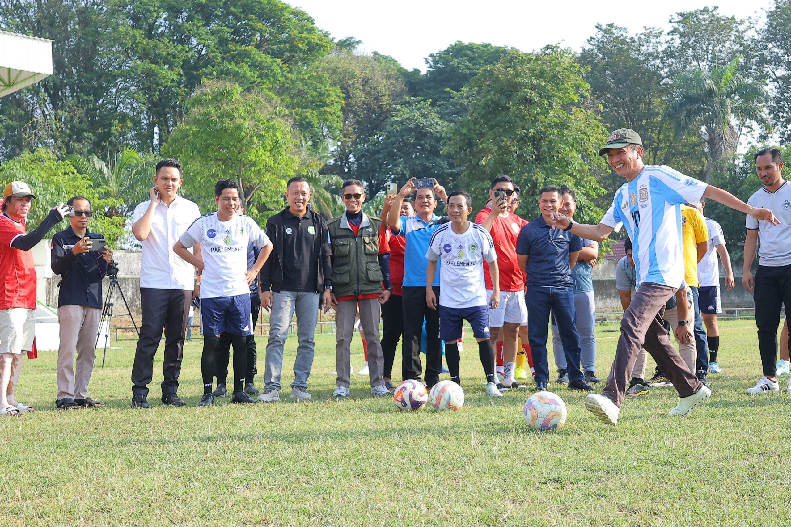 Wali Kota Ratu Dewa Buka Turnamen Mini Soccer IJTI, Tekankan Sinergi Pemerintah dan Pers Lewat Olahraga