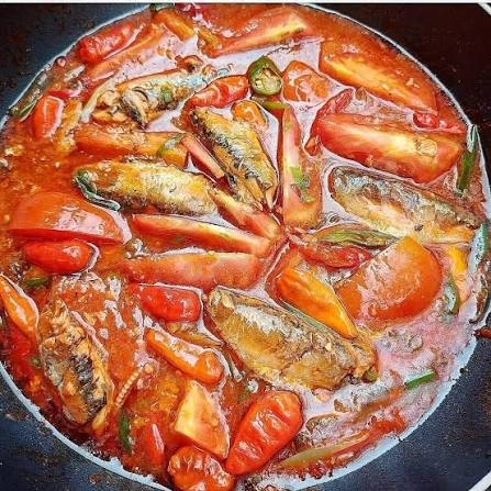 Resep Ikan Sarden Rumahan, Saus Tomat Pedas Gurih yang Bikin Nasi Hangat Makin Nikmat
