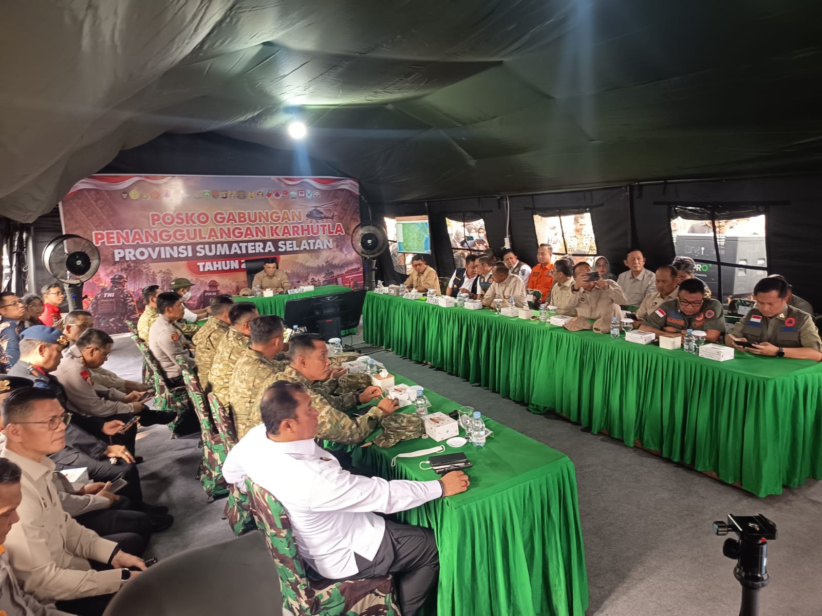 Di Hadapan Menko Polkam, Ratu Dewa Ungkap 406 Kejadian Karhutla di Palembang