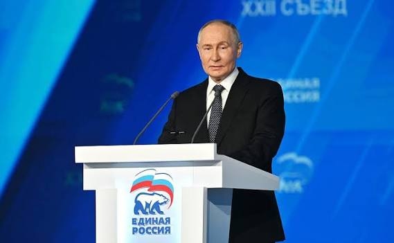 Putin Bertemu Presiden Iran, Nyatakan Siap Bantu Akhiri Perang Timur Tengah