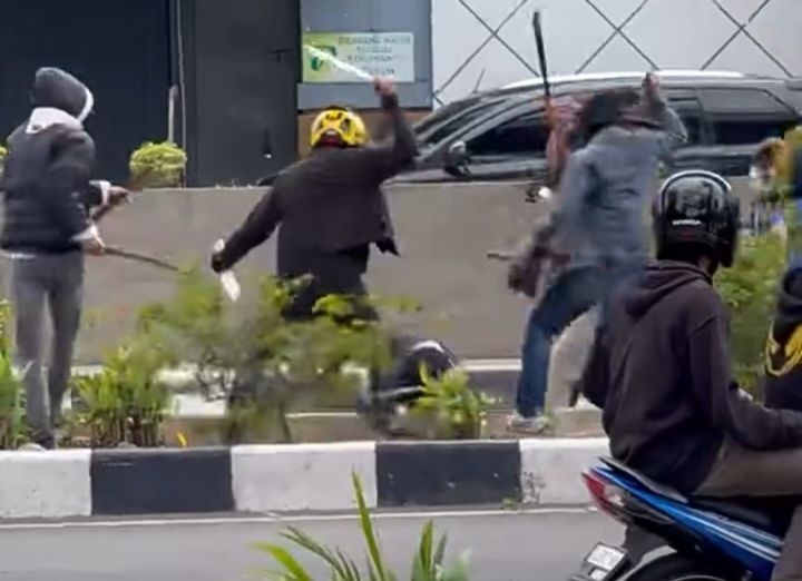 Bentrokan Berdarah di Palembang, Tiga Orang Menjadi Korban Dengan Luka Parah