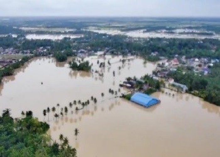 Kunjungi Aceh, Presiden Prabowo Restui Swasta Kelola Lumpur Pasca-Banjir Bandang