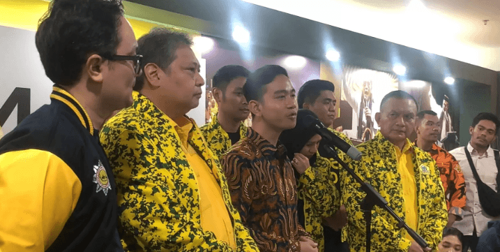 Gibran Siap Maju Bersama Prabowo, Gibran: Akan Kami Tindaklanjuti Bersama dengan Pak Prabowo