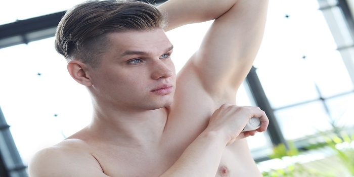 5 Penyebab Ketiak Over Basah dan Lengket, Bukan Sekadar Karena Cuaca Panas