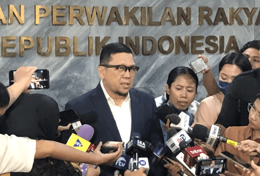 Komisi II DPR Pertimbangkan Pilkada Ulang 2025 Jika Calon Tunggal Kalah dari Kotak Kosong