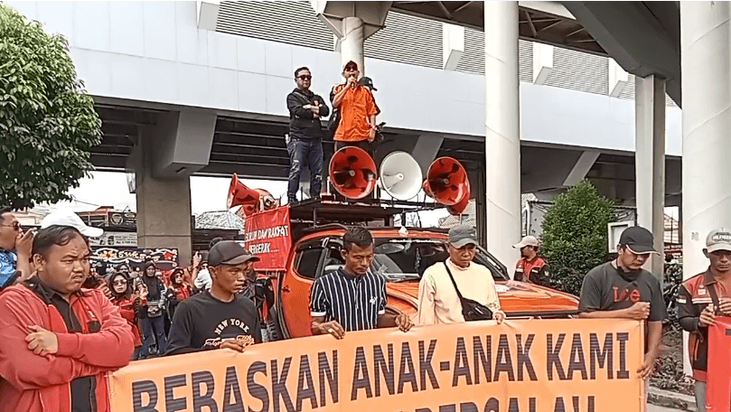 Keluarga Tersangka Pembunuhan Siswi di Palembang Tuntut Keadilan Jelang Sidang