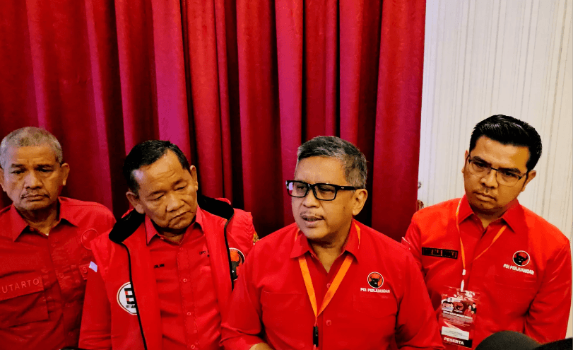 Hasto: Tidak Ada Masalah Antara Megawati dan Prabowo, Komunikasi Terus Berjalan Intensif