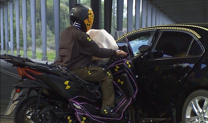 Toyoda Gosei Kembangkan Airbag Khusus untuk Sepeda Motor, Targetkan Kurangi Risiko Fatal Kecelakaan