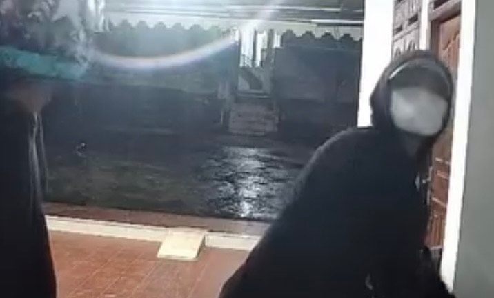 Kawanan Pencuri Terekam CCTV Angkat Motor Curian di Ilir Timur I Palembang