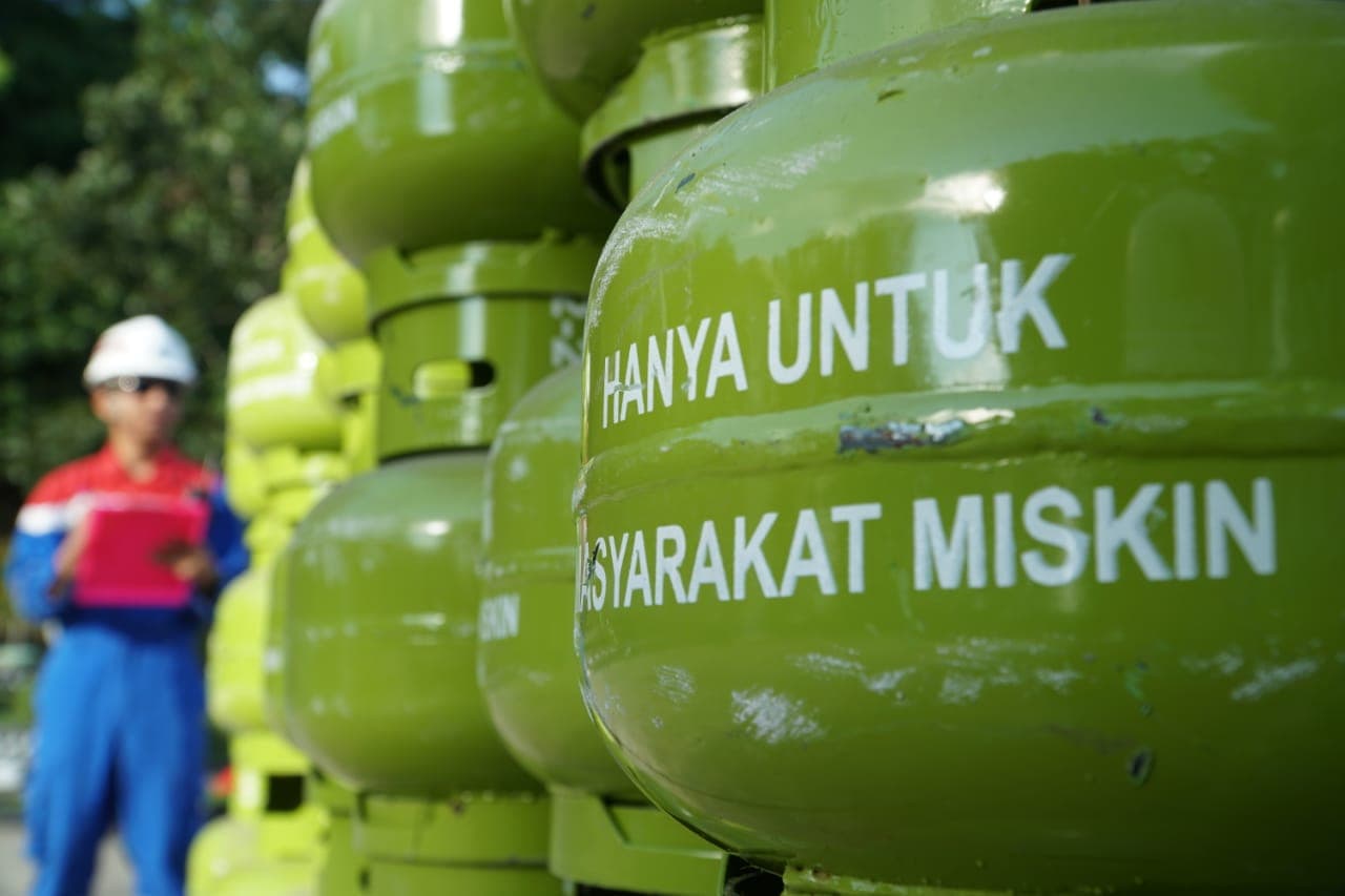 Pertamina Ajak Masyrakat Beli Gas di Pangkalan Resmi Bukan Warung, Ini Alasannya!