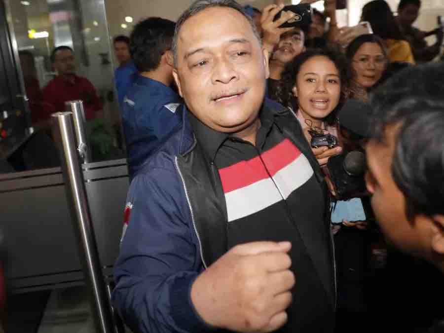 Kepala Badan Pelindungan Pekerja Migran Indonesia (BP2MI) Benny Rhamdani tiba untuk menjalani pemeri