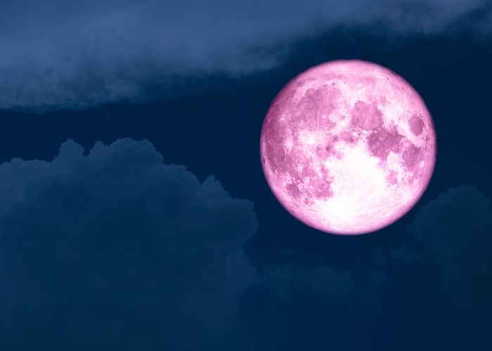 Daftar 8 Fenomena Langit April 2026, Ada Pink Moon yang Bisa Dilihat dari Indonesia