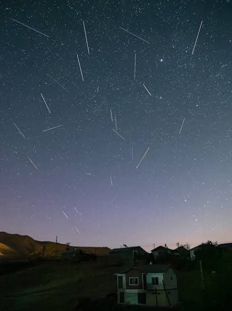 Tips Melihat Puncak Hujan Meteor Lyrid yang Akan Terjadi Malam Ini