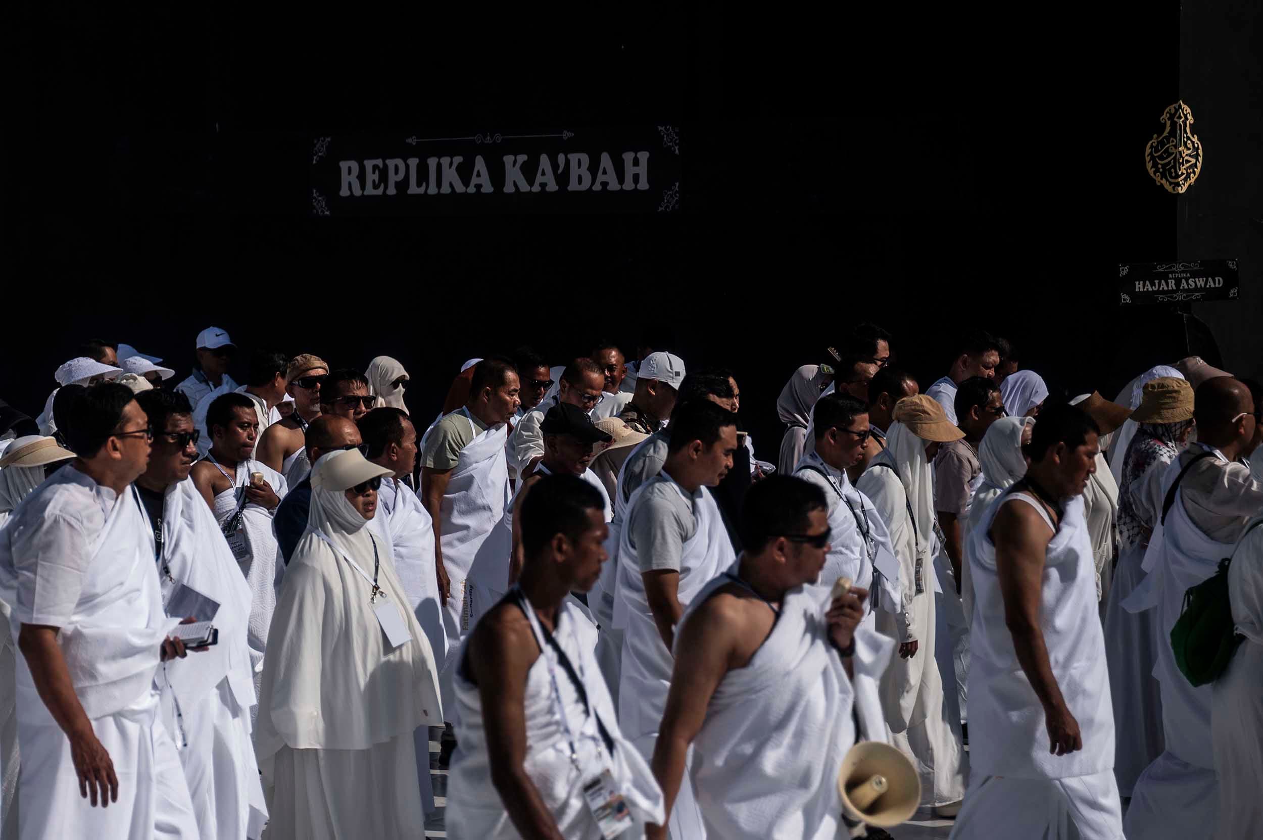 Jemaah Haji Babel Transit di Bandara SMB II Palembang Awal Mei 2026