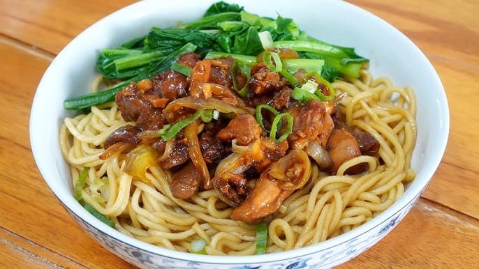 Resep Mie Ayam Rumahan yang Gurih dan Anti Gagal, Rahasia Kuah dan Minyak Ayamnya Bikin Nagih
