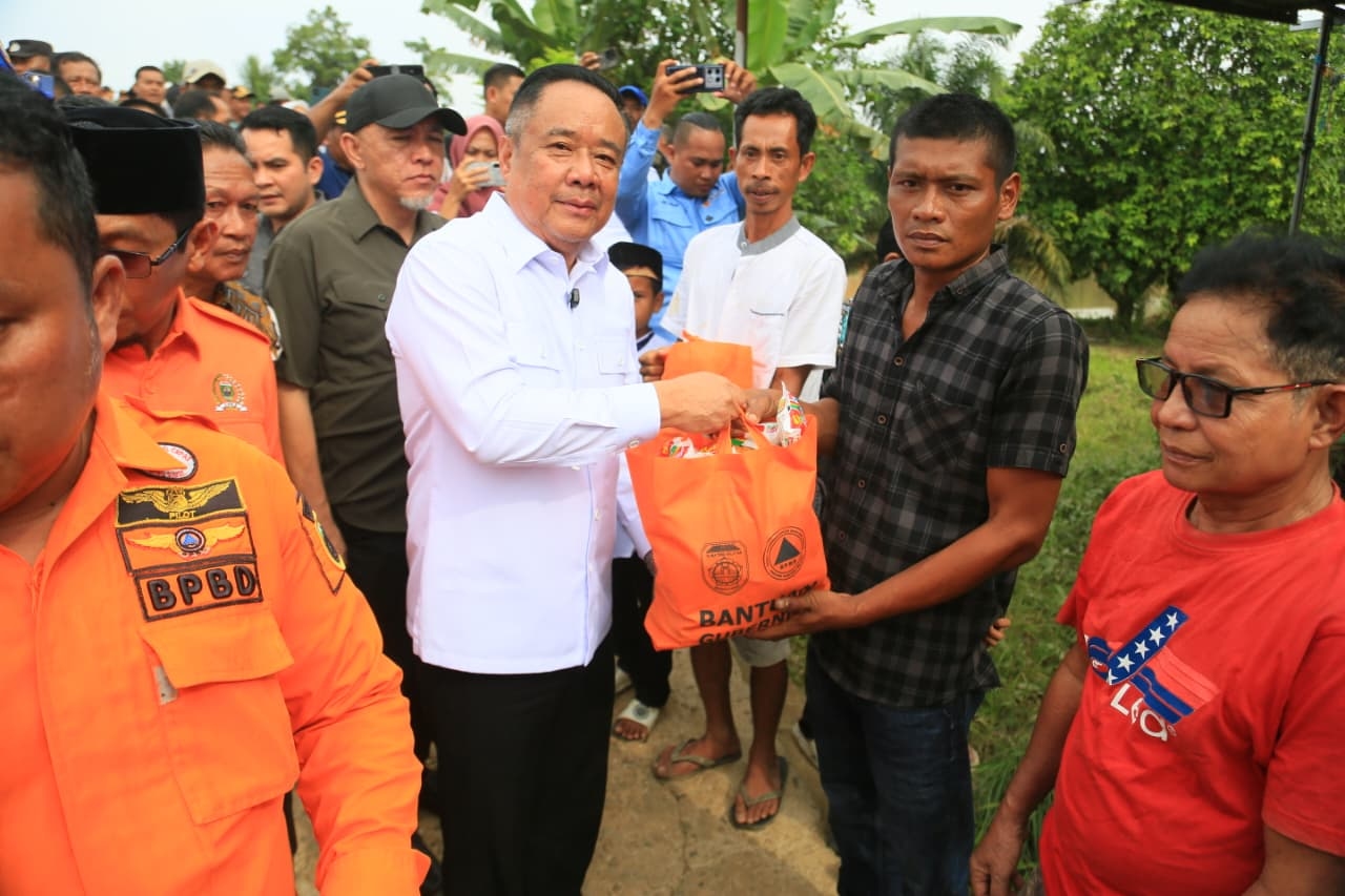 Pemprov Sumsel Percepat Penanganan Banjir Muratara, Bantuan Logistik Disalurkan