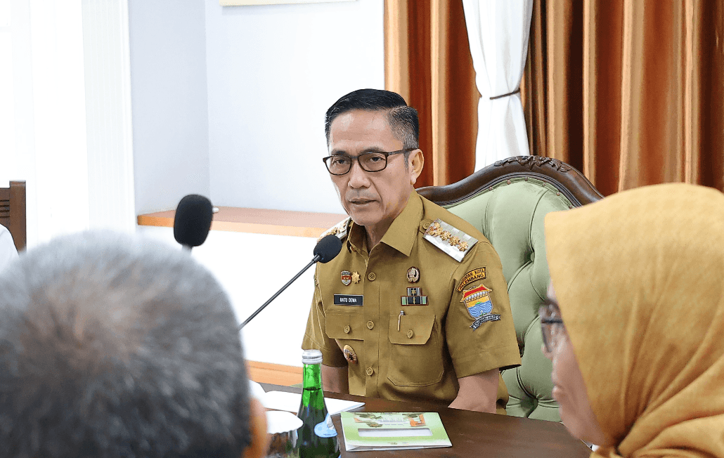 Ratu Dewa Minta Camat dan Lurah Percepat Validasi Data Kendaraan