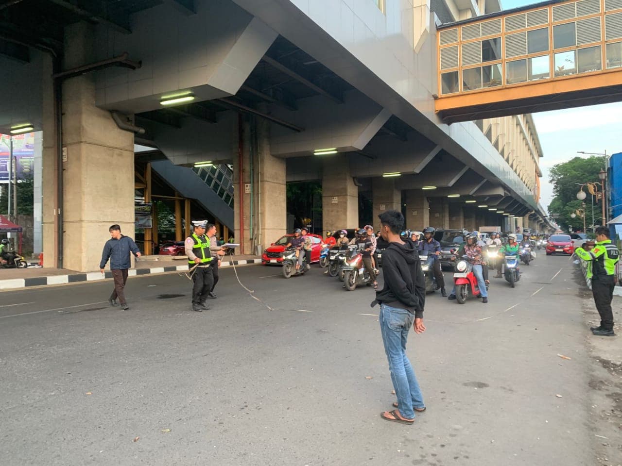 Korban Tewas Kecelakaan Maut di Bawah LRT Cinde Bertambah Jadi Dua Orang, Polisi Ungkap Penyebabnya