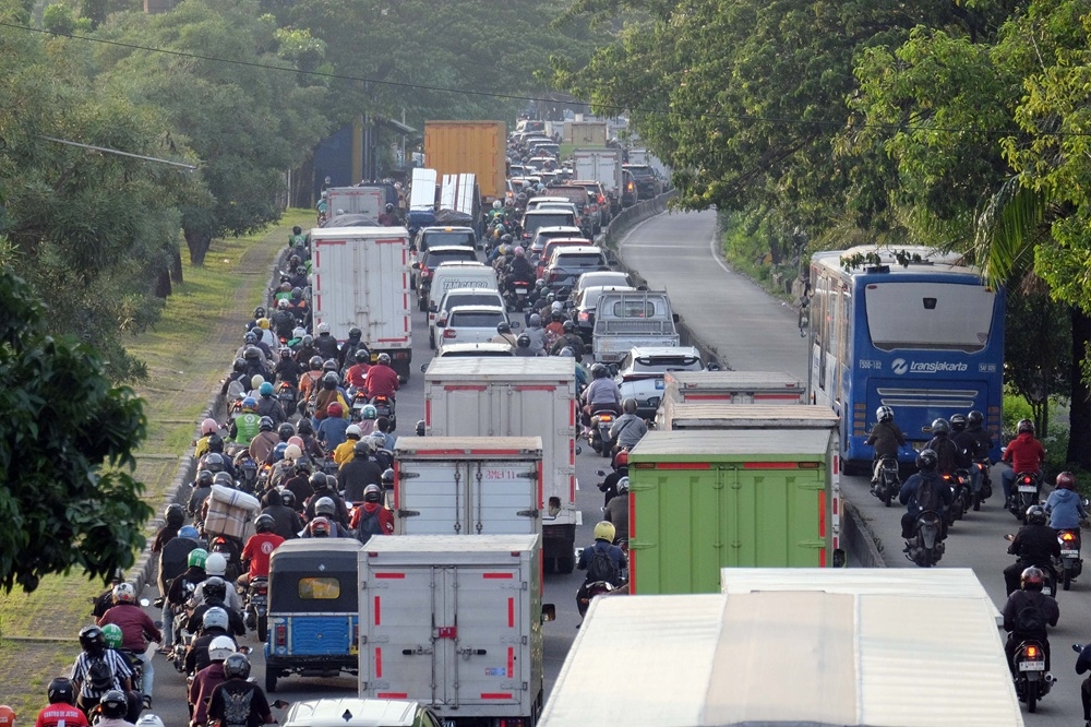 KM 14–18 Jadi Titik Macet Terparah di Jalintim Banyuasin