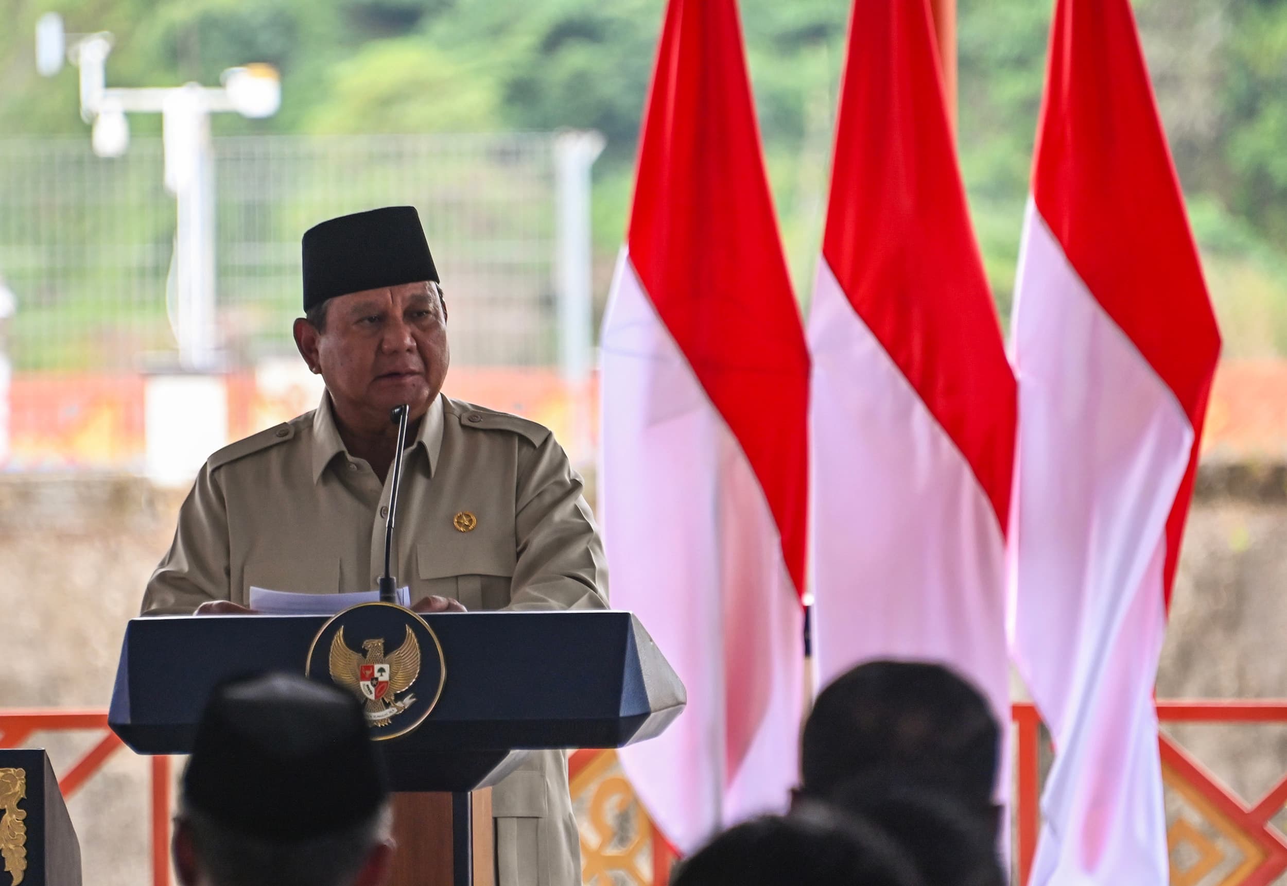 Tok! Presiden Prabowo Resmi Tetapkan Harga Solar Khusus Nelayan Jadi Rp15000 per Liter