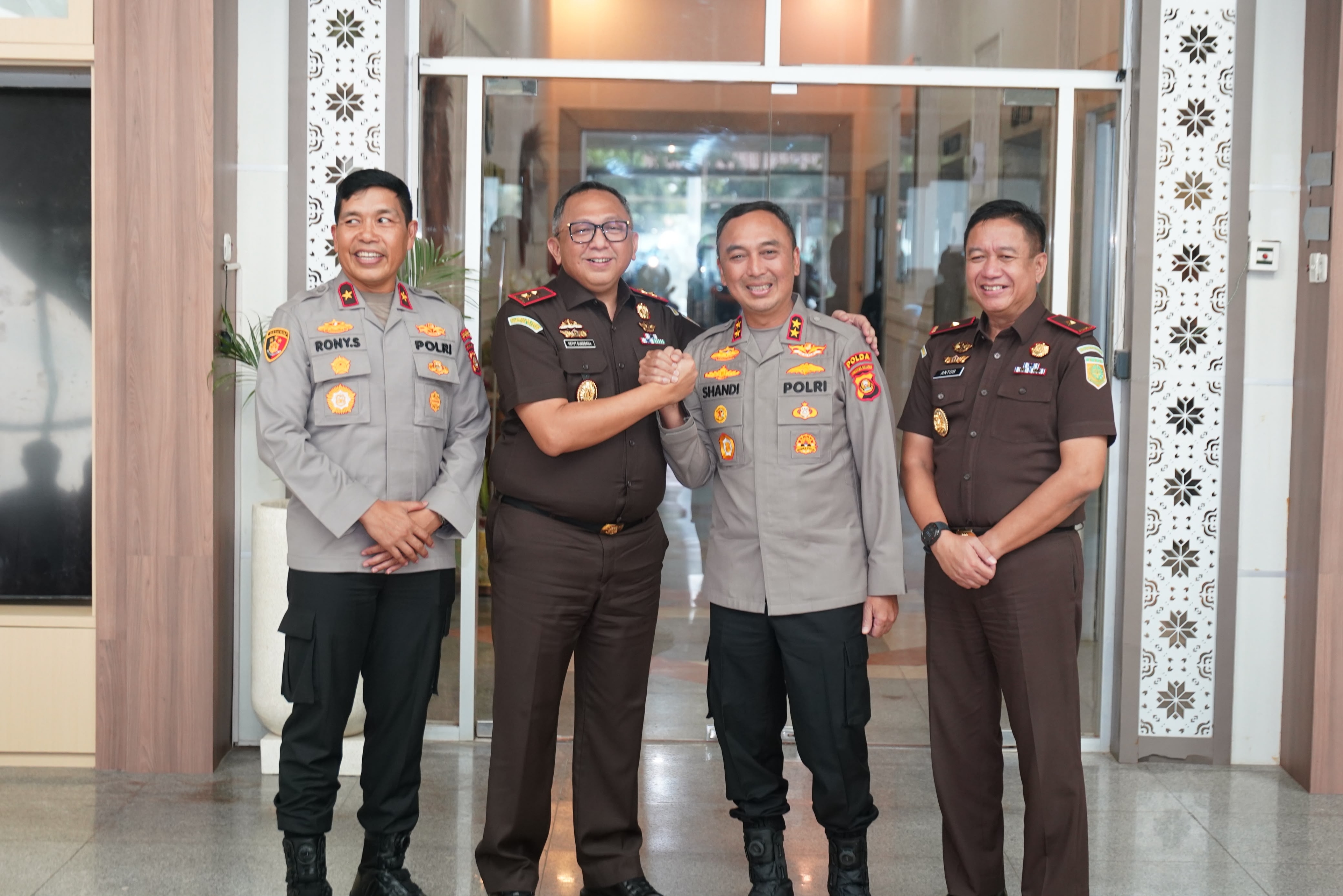 Kapolda Sumsel dan Kajati Tegaskan Kepolisian-Kejaksaan Tetap Bersaudara, Tepis Isu Friksi Antar-Lembaga