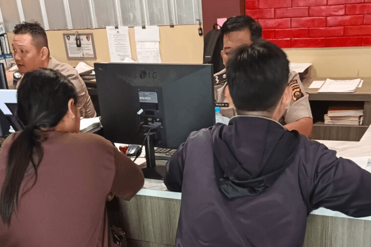 Tergiur Tawaran Hapus Annual Fee, Warga Palembang Kehilangan Rp9,9 Juta usai Berikan Kode OTP