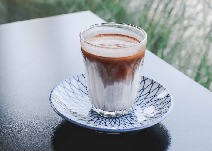 Resep Kopi Susu Gula Aren Kayu Manis Hangat, Mudah Dibuat di Rumah