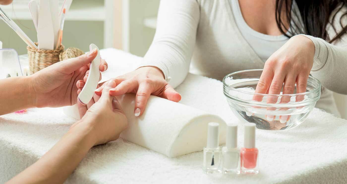 10 Rekomendasi Salon Manicure Pedicure di Palembang, Cocok untuk Me Time dan Perawatan Kuku