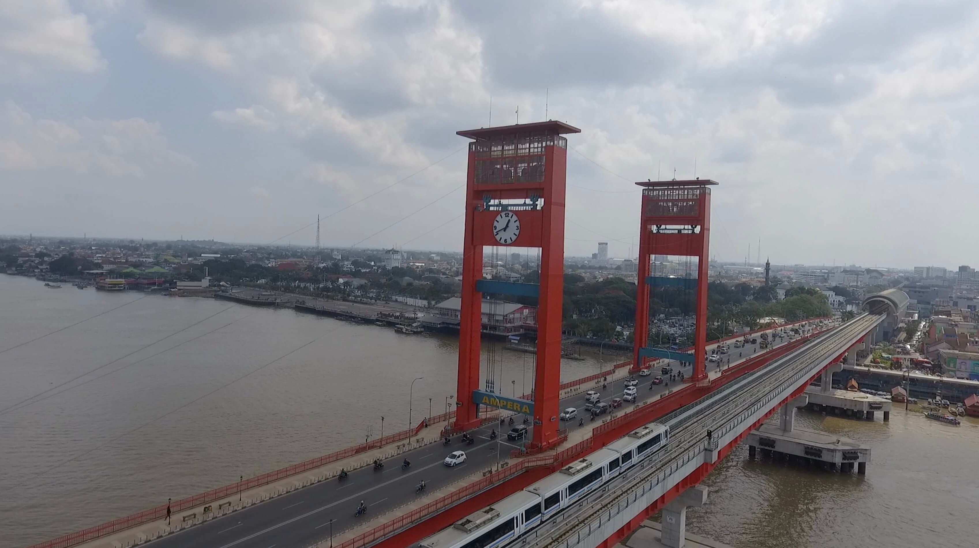 Komisi V DPR RI Minta Penghubung Antar Tower Jembatan Ampera Dibangun