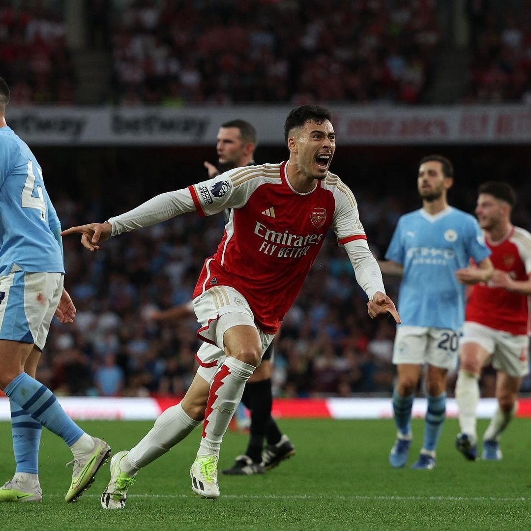 Tempel Tottenham Hotspur, Arsenal Naik Ke Puncak Usai Tumbangkan Mancester City