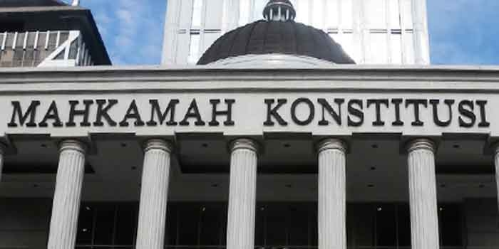 Denny Indrayana Sarankan Anwar Usman Mundur