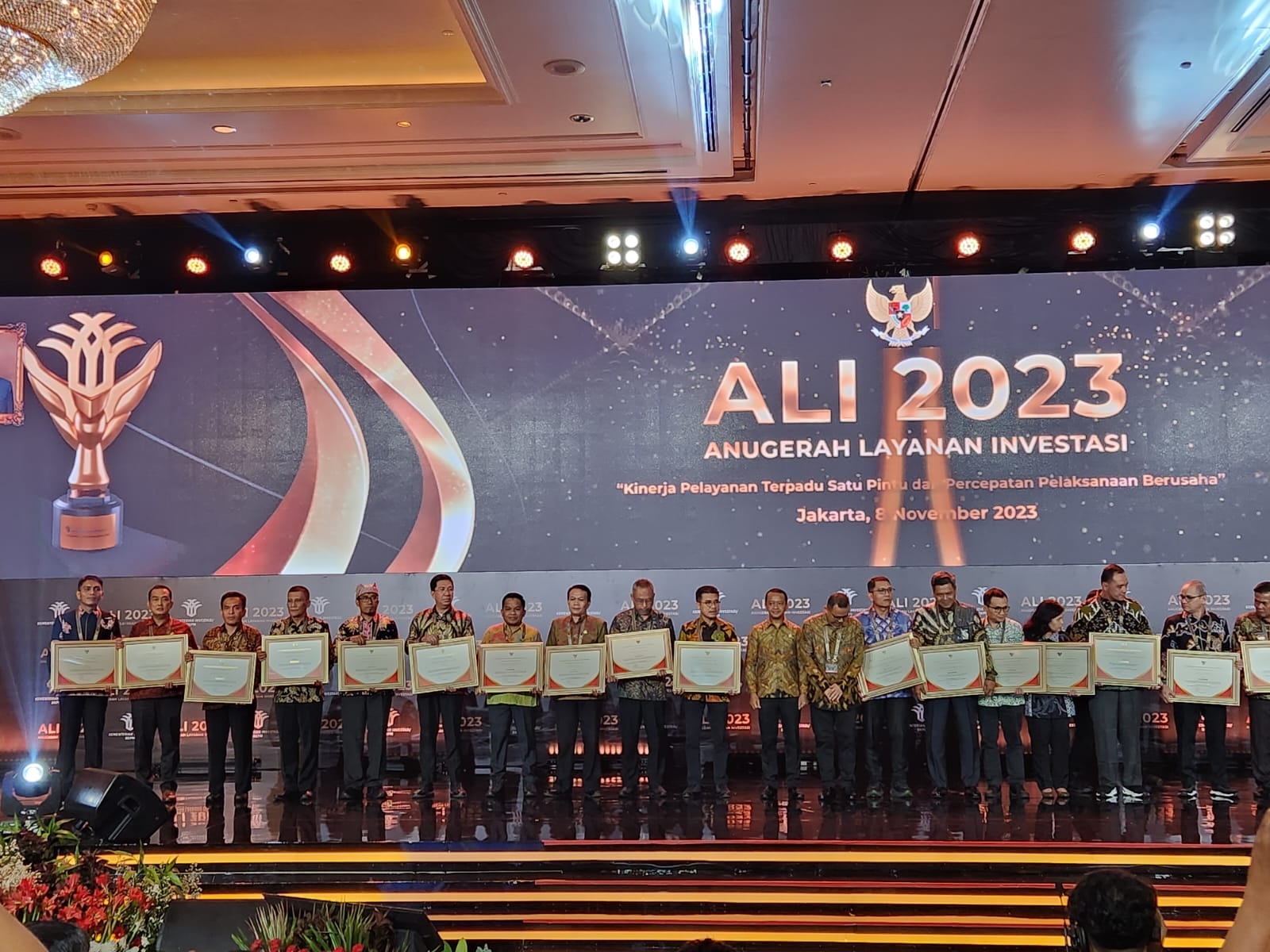 Dibawah Maluku, Pemprov Sumsel Peringkat Empat di Ajang Anugerah Layanan Inestasi