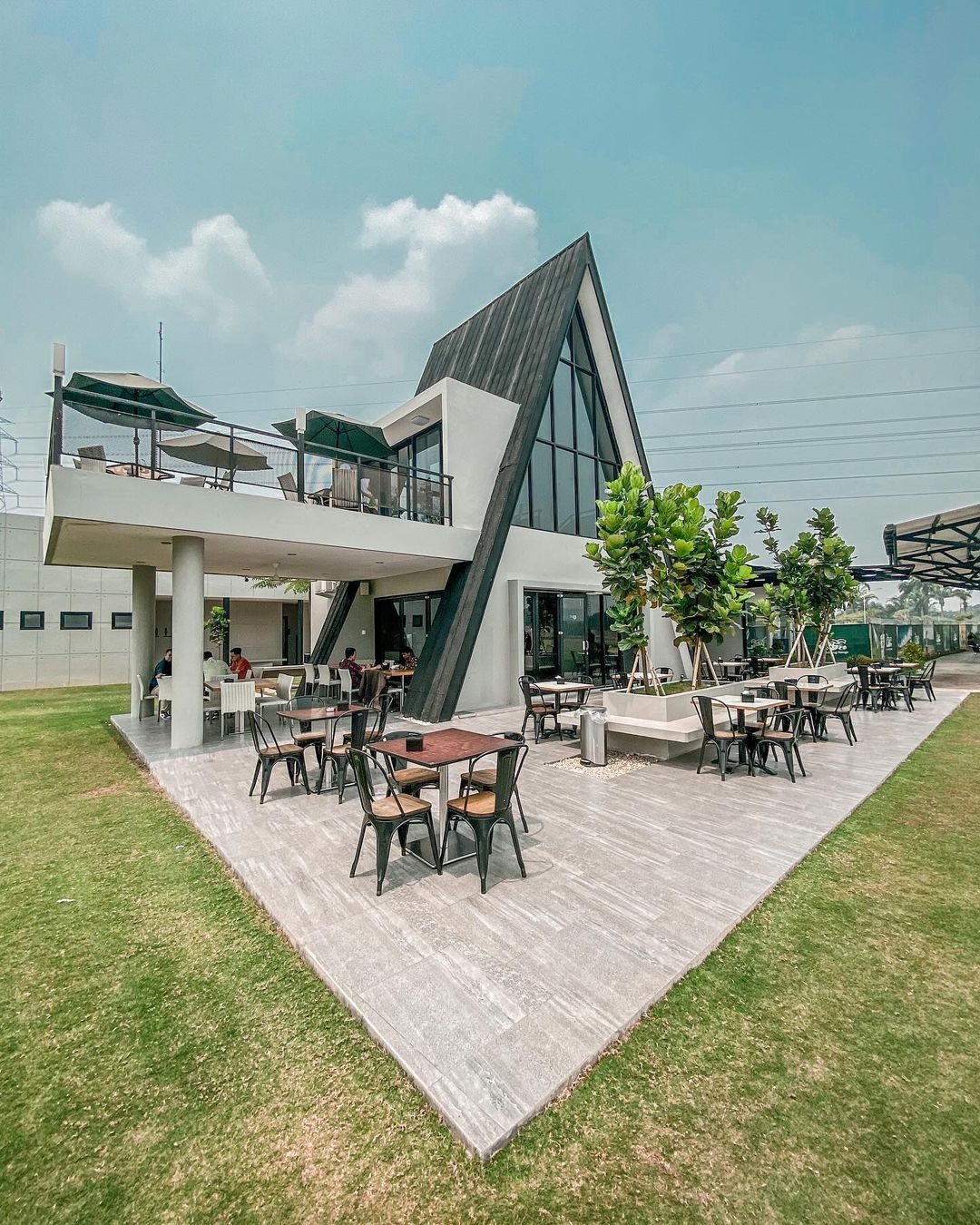 Rekomendasi Tempat Nongkrong Elegen dengan View Terbaik di Palembang