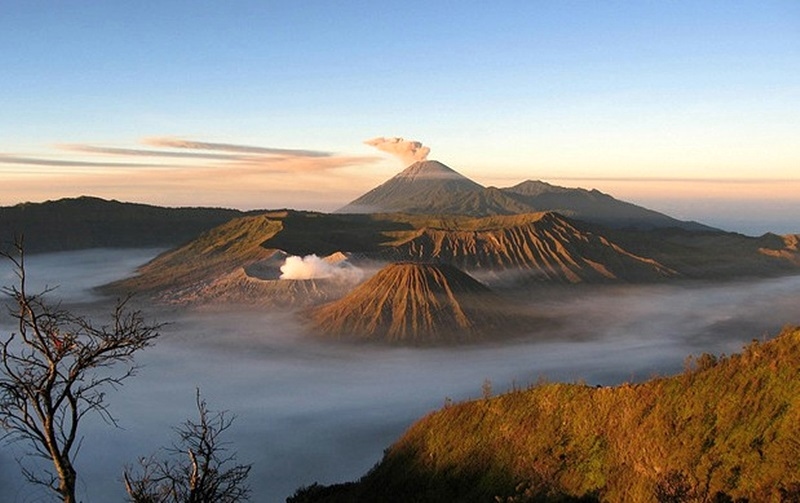 Bromo Masuk Tiga Besar Taman Wisara Nasonal Terbaik di Dunia, Kalahkan Gunung Fuji Karena Hal ini