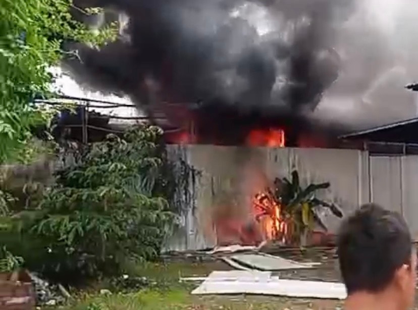 Kebakaran Gudang Wo di Palembang, 1 Unit Motor Hangus Terbakar, Kerugian Ditaksir Rp.1 Miliar