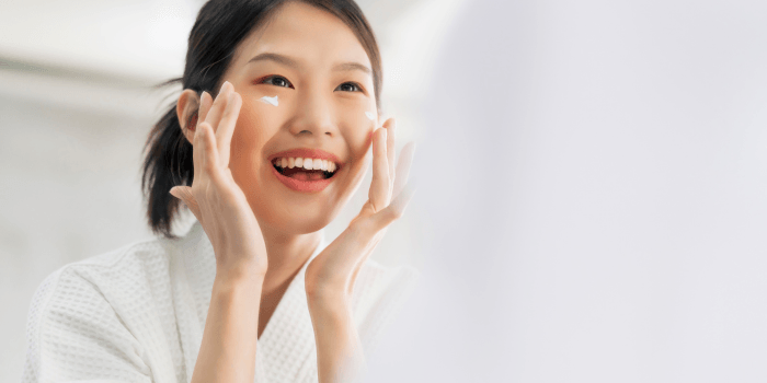 Perawatan Wajah untuk Remaja: 8 Tips Wajah Glowing ala Cewek Korea di 2024! Rahasia Kulit Putih Alami Artis Negeri Gingseng