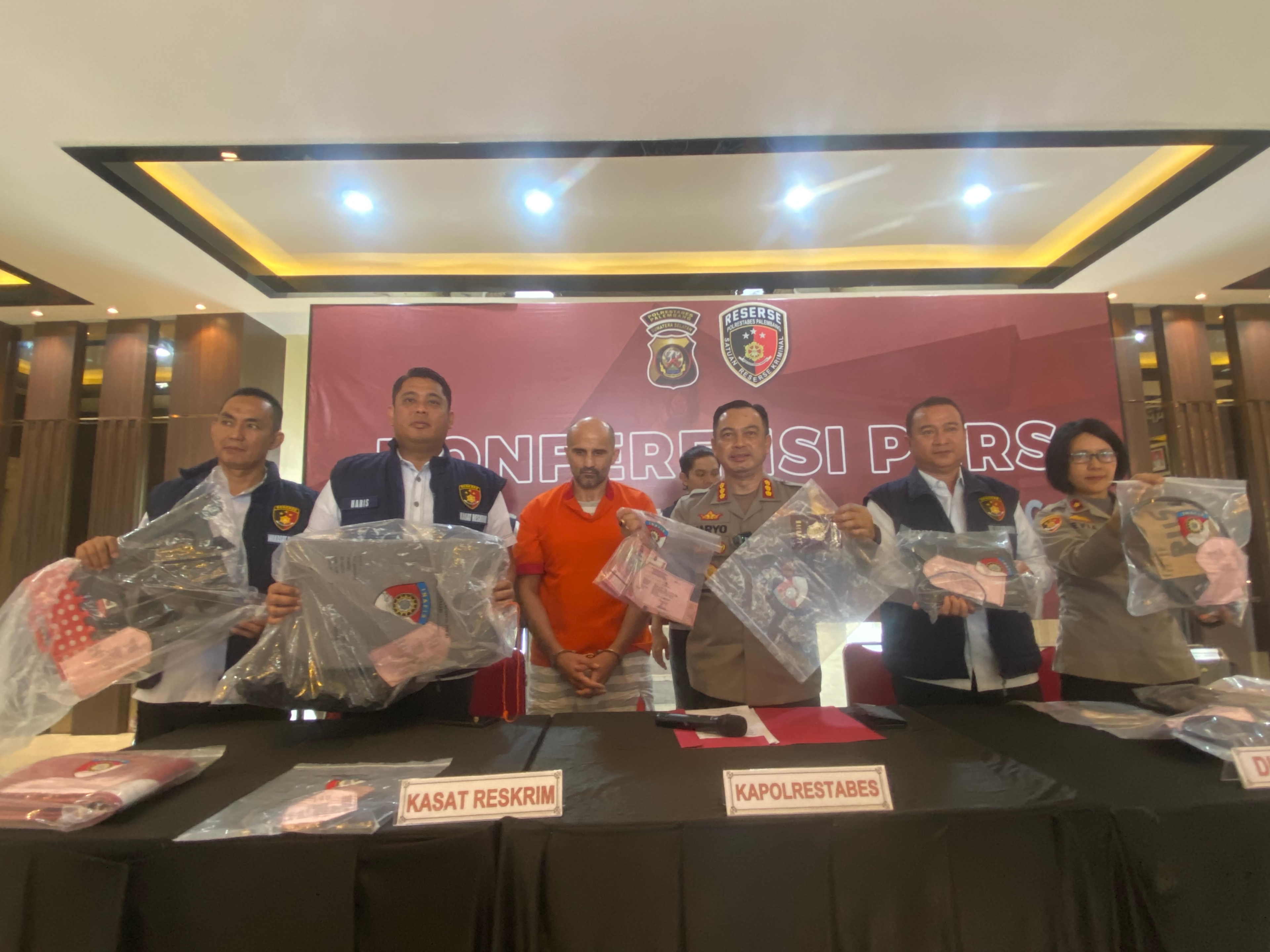 Bobol ATM, WNA Asal Rusia Ditangkap Polrestabes Palembang