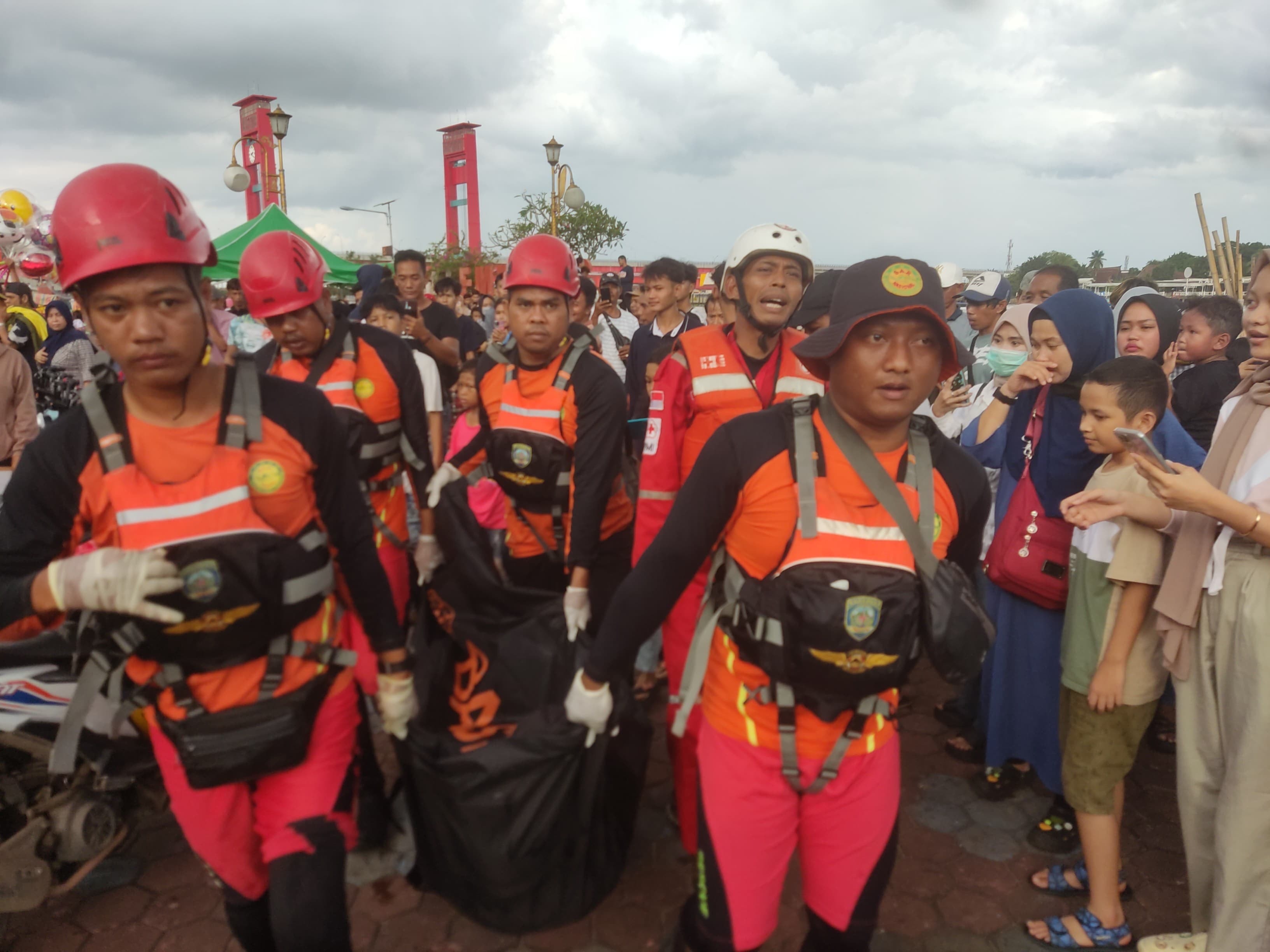 Update: Bocah yang Tenggelam di Sungai Musi Palembang Ditemukan Meninggal Dunia