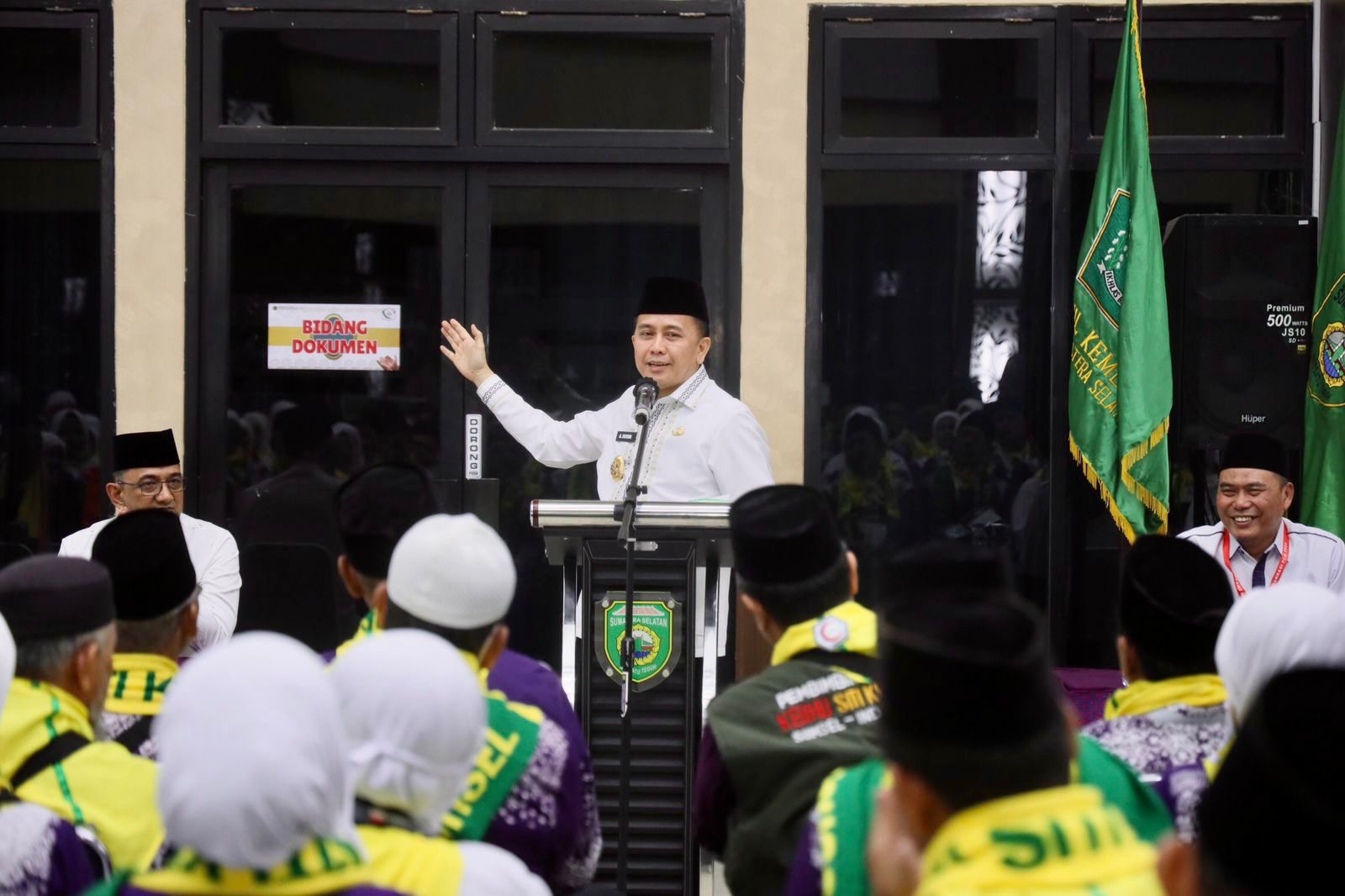 445 Jemaah Haji Kloter Pertama dari Embarkasi Palembang Resmi Dilepas oleh Pj Gubernur Sumatera Selatan