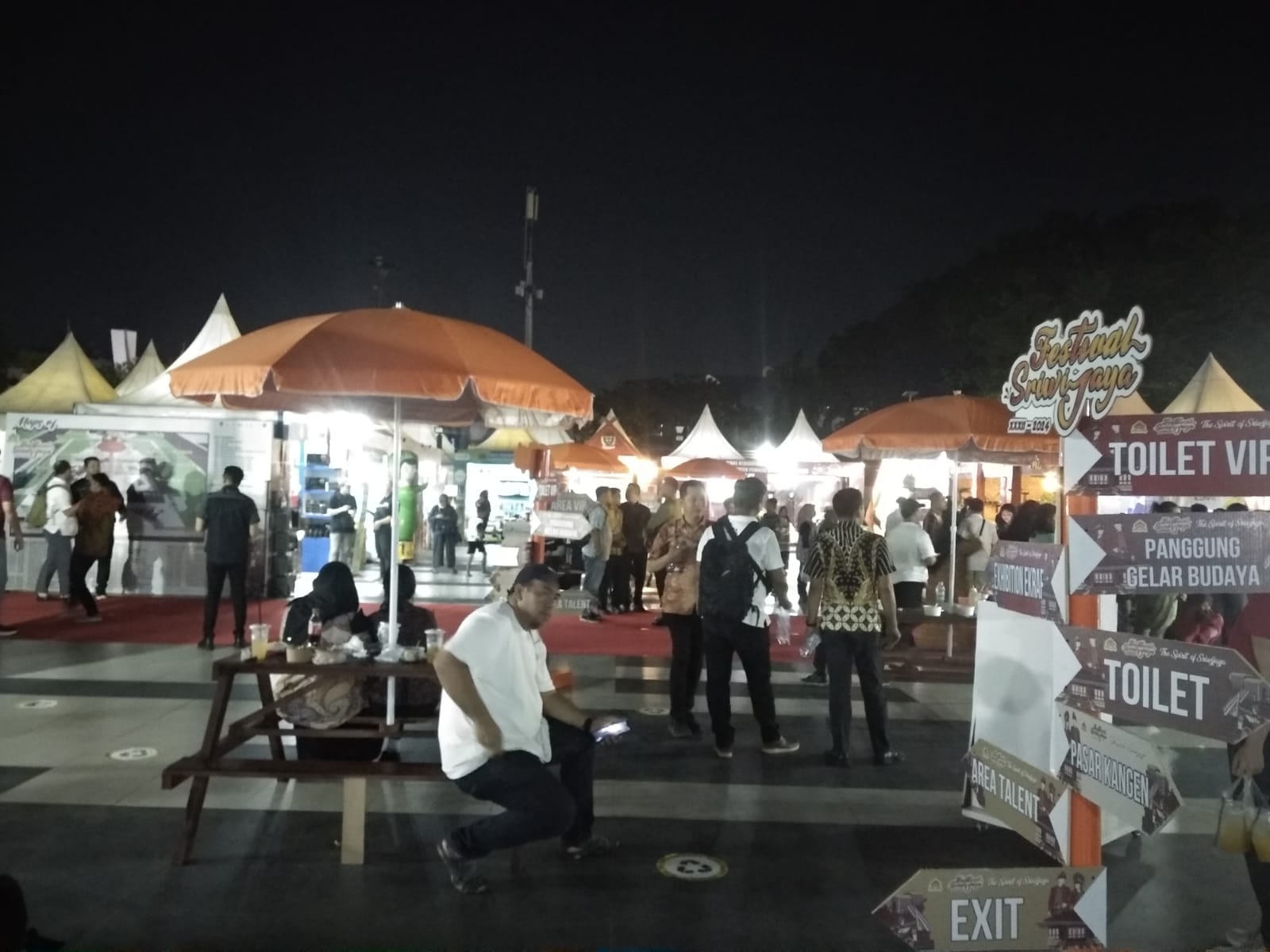 Ratusan Warga Mulai Padati Lokasi Pagelaran Festival Sriwijaya 2024