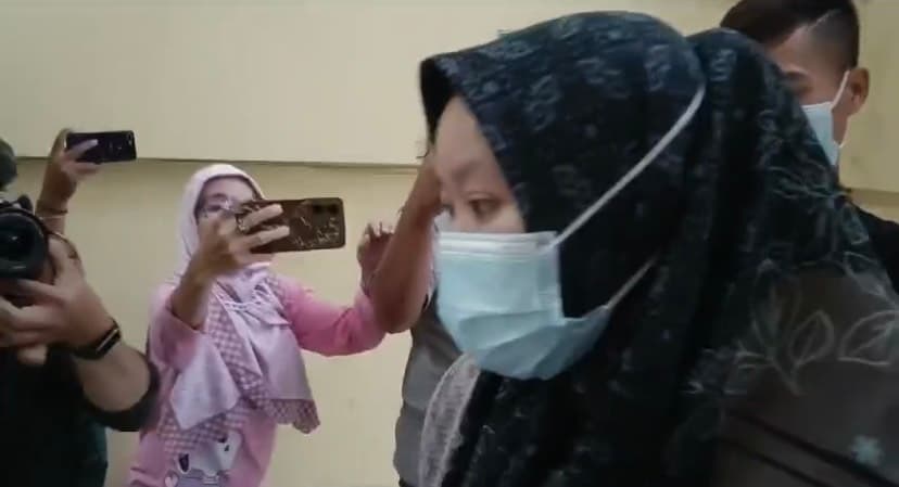 Diperiksa Polisi! Istri Pelaku Utama Pembunuhan Karyawan Koperasi di Palembang Mengaku Tak Tahu Kejadian