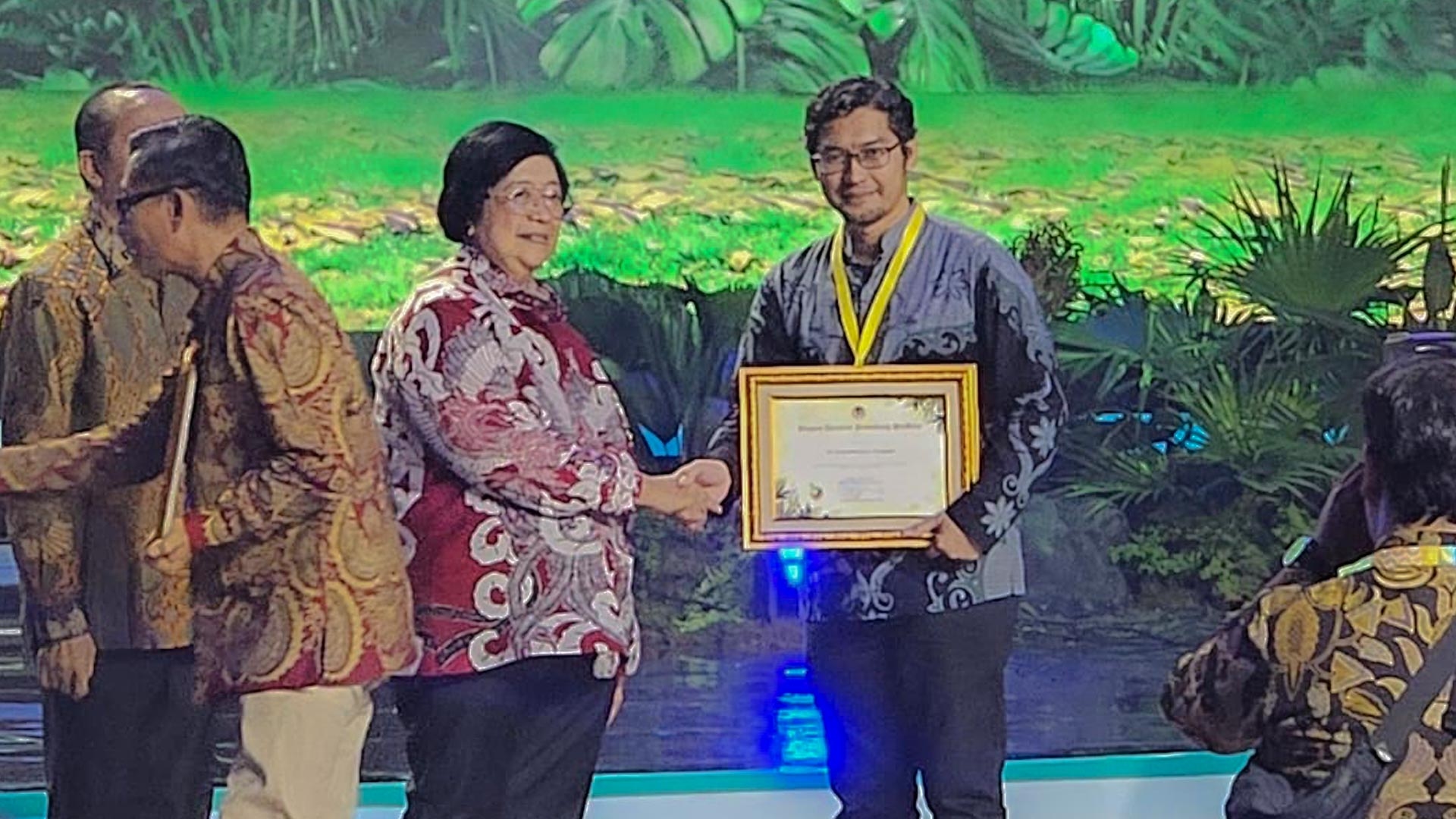 PT Pusri Palembang Raih Penghargaan Proklim 2024 dari Kementerian Lingkungan Hidup dan Kehutanan