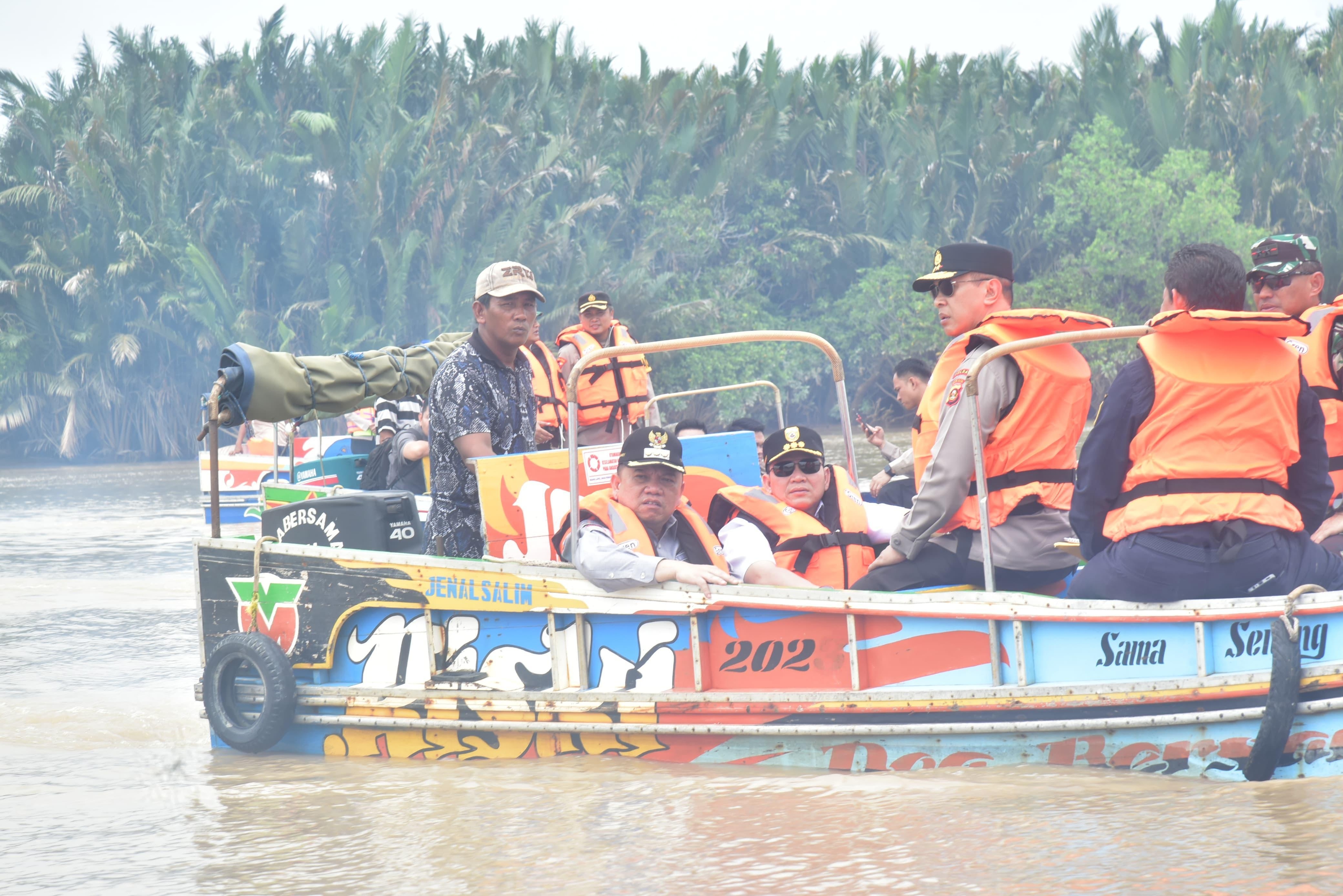 Pj Gubernur Sumsel Tinjau Langsung Jembatan Lalan, Janjikan Segera Lakukan Kajian Perbaikan