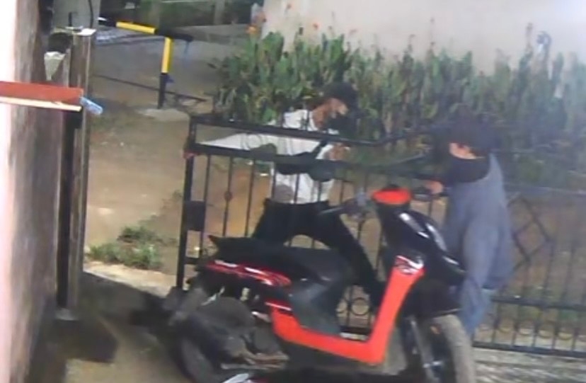 Viral! Pencurian Motor di Palembang, Pelaku Nekat Bongkar Paksa Kunci Tambahan