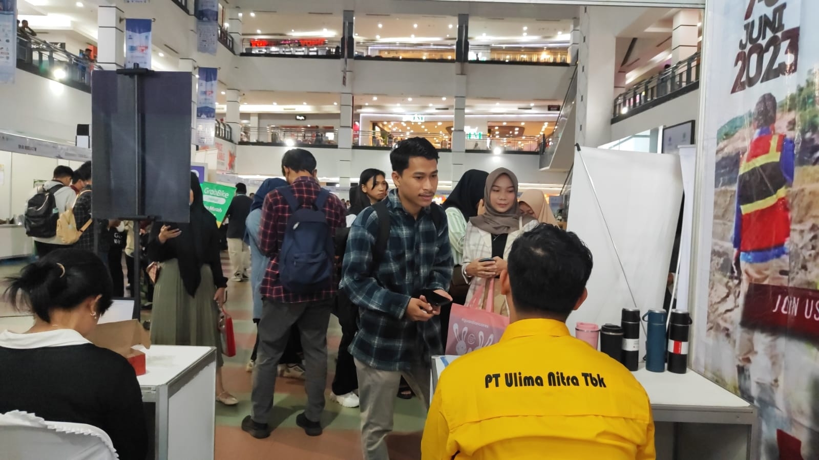 Wamenkaer Afriansyah Noor: Job Fair di Sumsel Jadi Solusi Pengangguran dengan 2.500 Lowongan Kerja