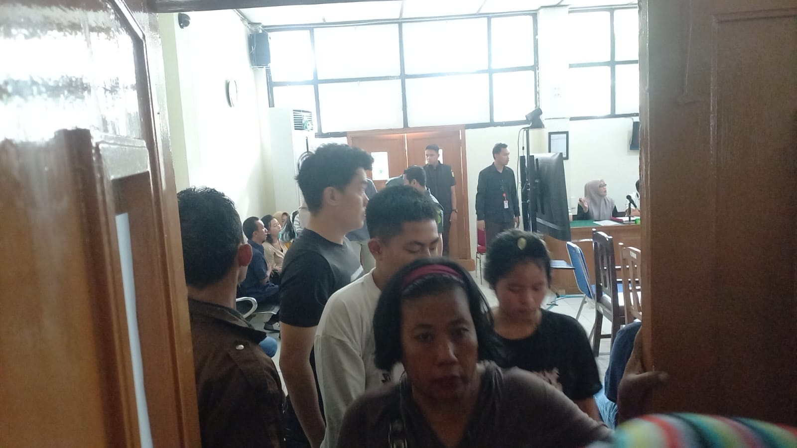 Sidang Pembunuhan Siswi SMP di Palembang Dijaga Ketat Polisi, Dihadiri Ortu Korban dan Terdakwa