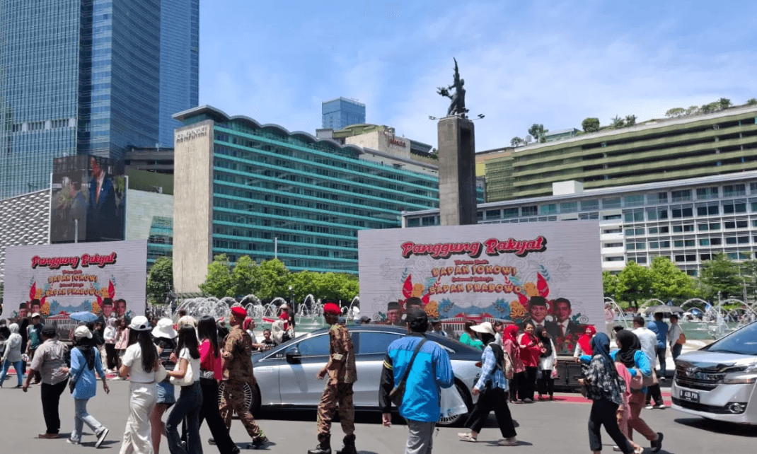 Penuhi Bundaran HI, Ribuan Orang Sambut Gembira Pelantikan Prabowo-Gibran